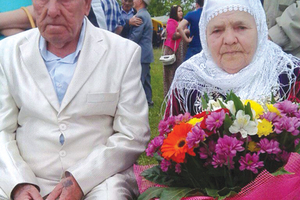 «Безнең гәҗит»не тегеп куям…